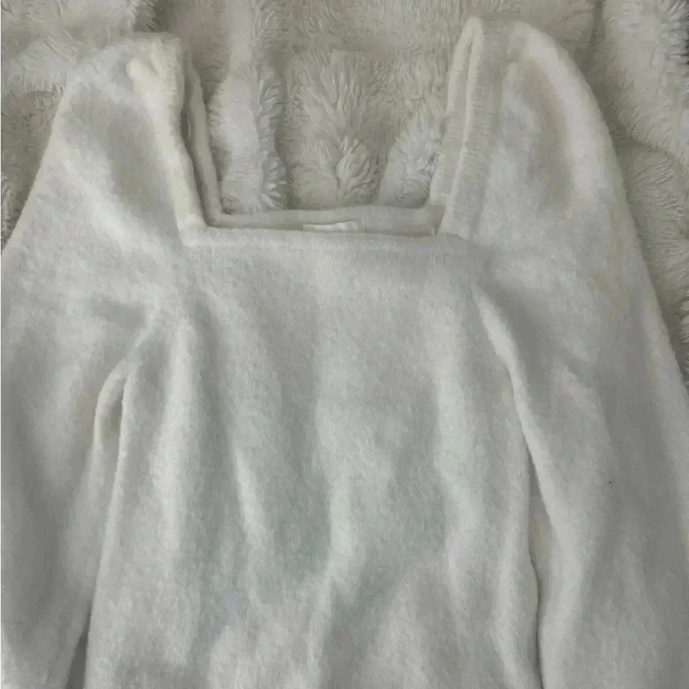 H&M White fuzzy off the shoulder dressy top